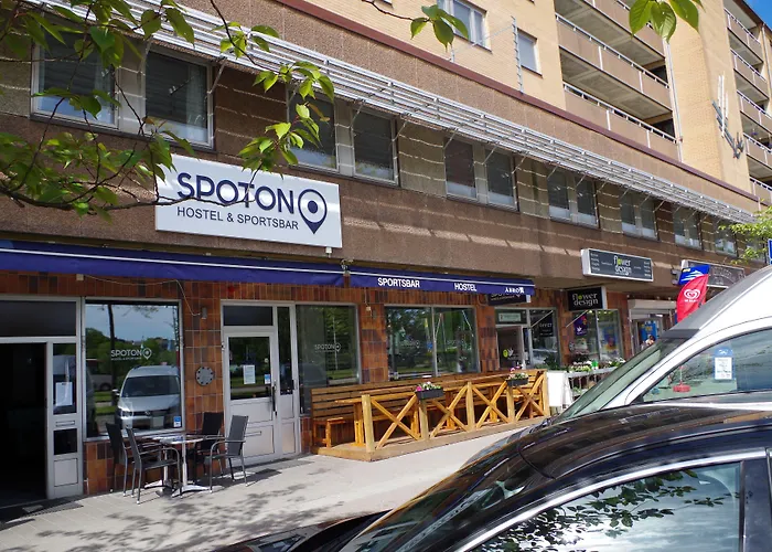 Spoton & SportsbarHostel